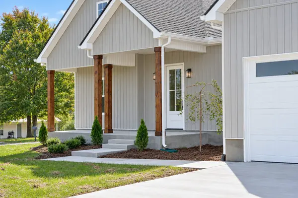 2864 Smoot Rd, Morrison, TN 37357