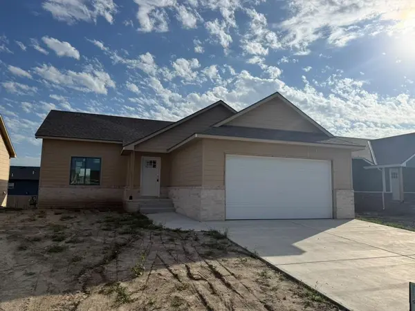 5055 N Toben Ct, Bel Aire, KS 67226-1341