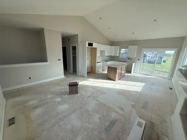 8955 E Joshua St, Bel Aire, KS 67226