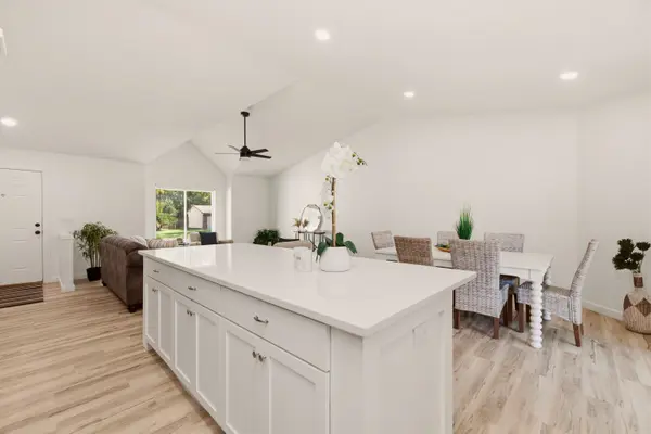 523 N Prescott St, Wichita, KS 67212