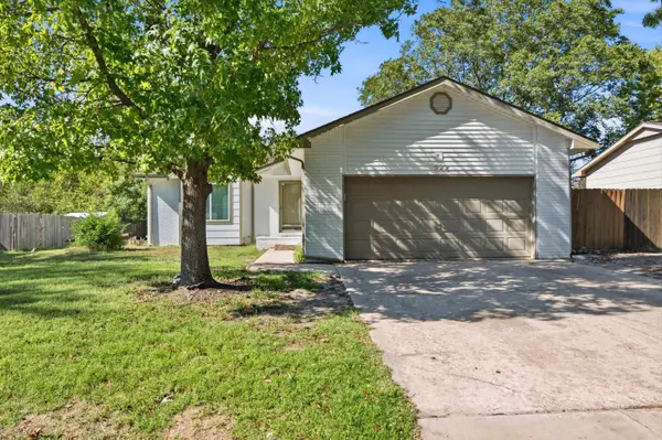 523 N Prescott St, Wichita, KS 67212