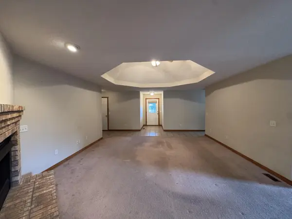 425 S Canton AVE, Springfield, MO 65802