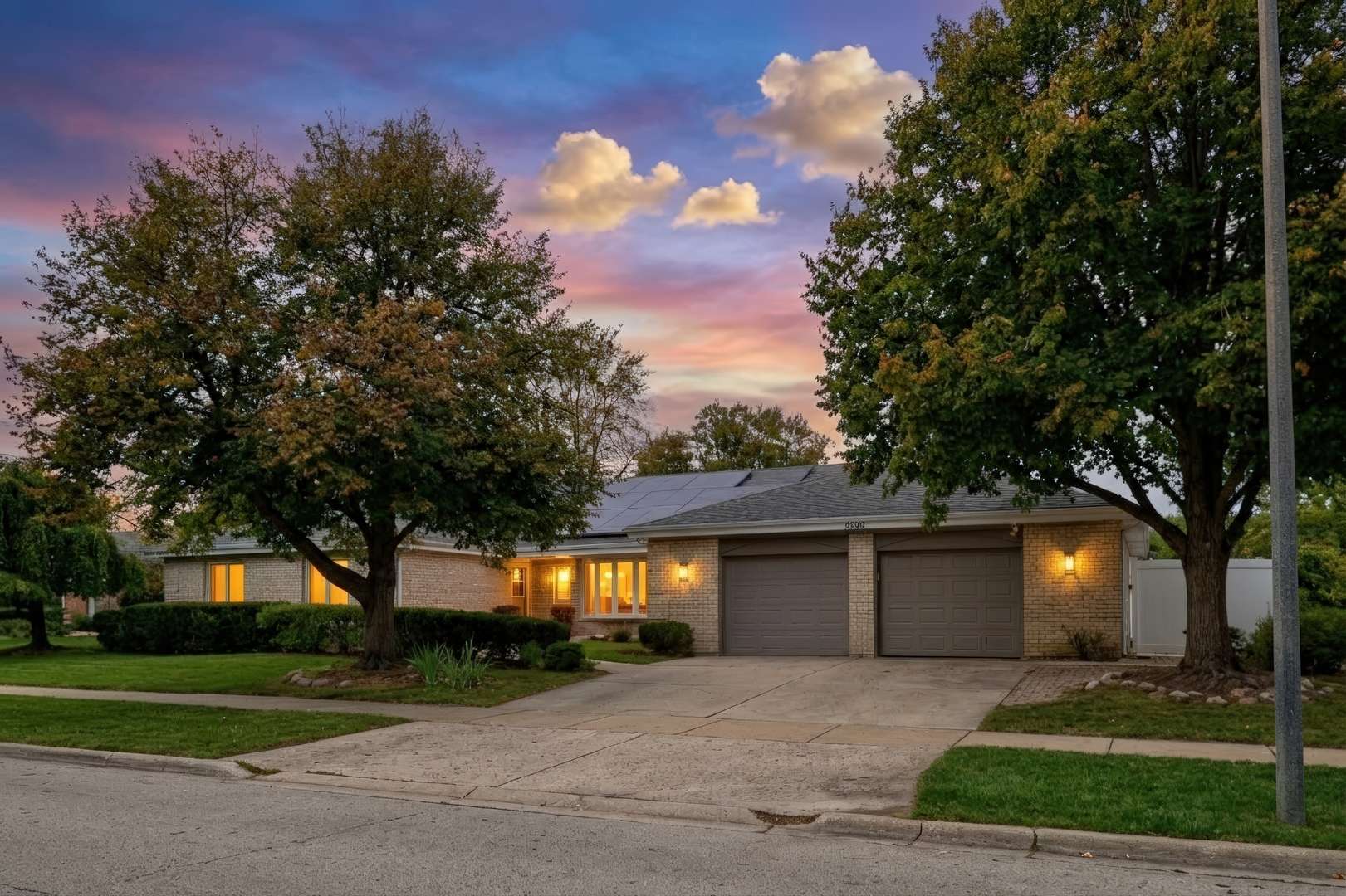 3050 Kayjay DR, Northbrook, IL 60062