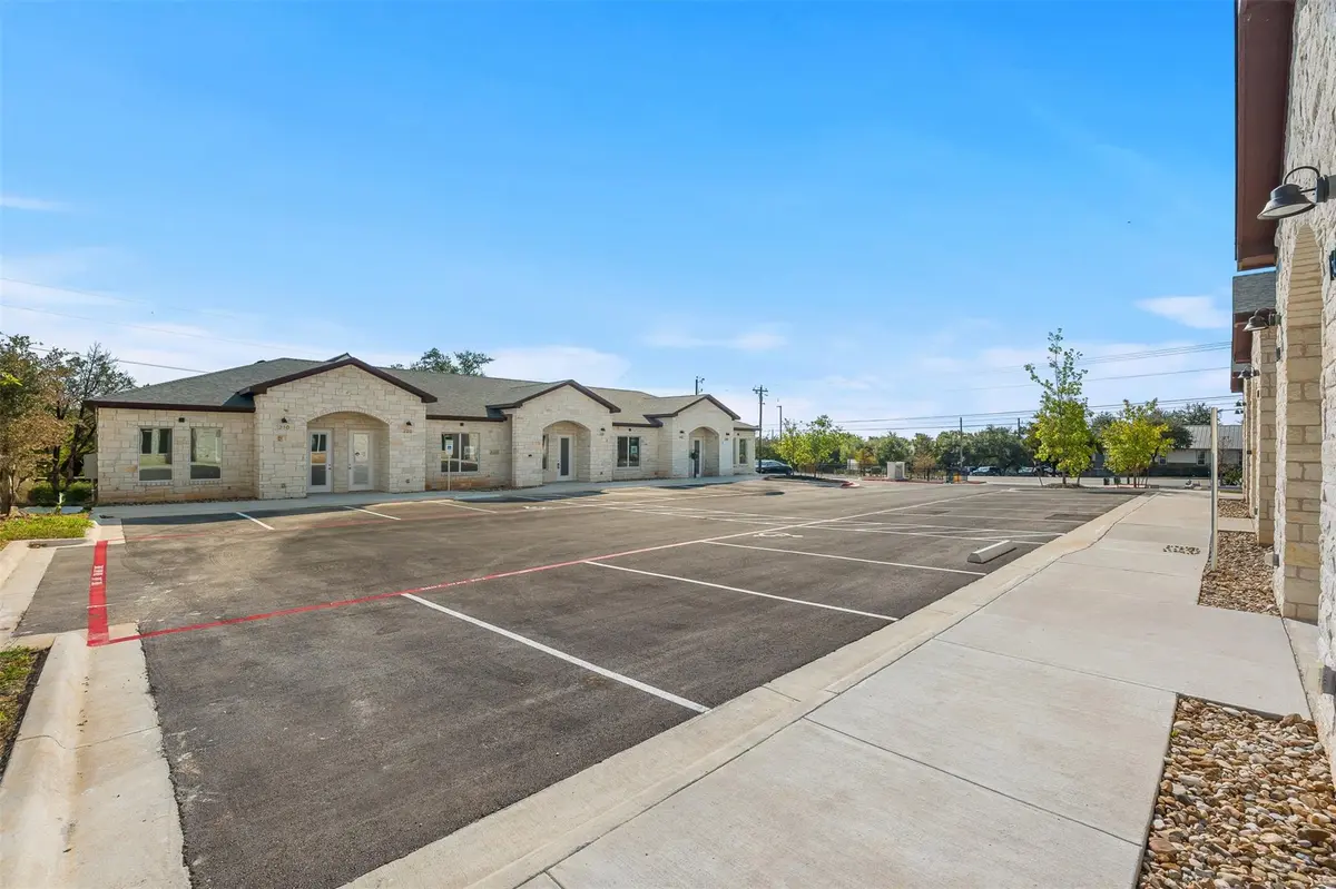 607 Crystal Falls PKWY #210, Leander, TX 78641