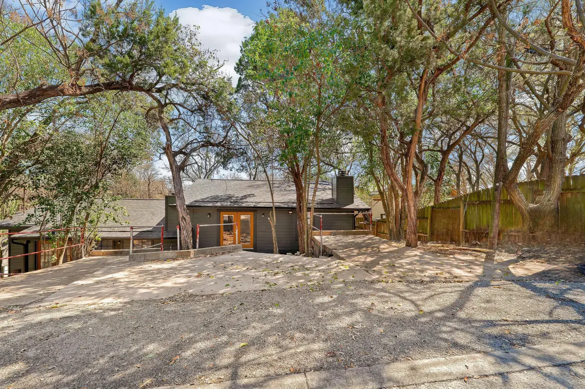 905 Hillyer ST, San Marcos, TX 78666