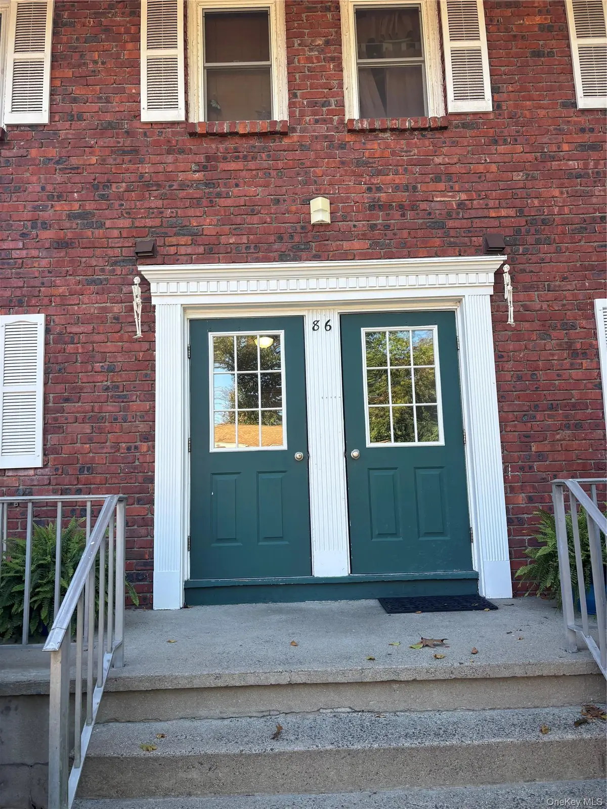 86 Demarest AVE #4, West Nyack, NY 10994