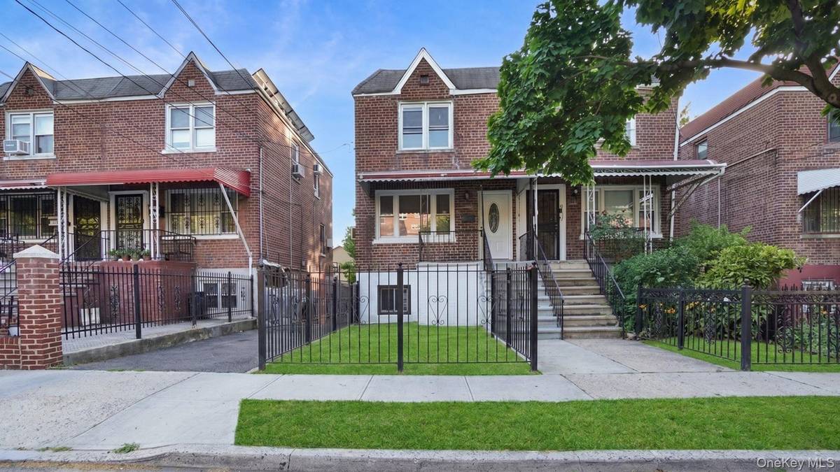 4135 Murdock AVE, Bronx, NY 10466