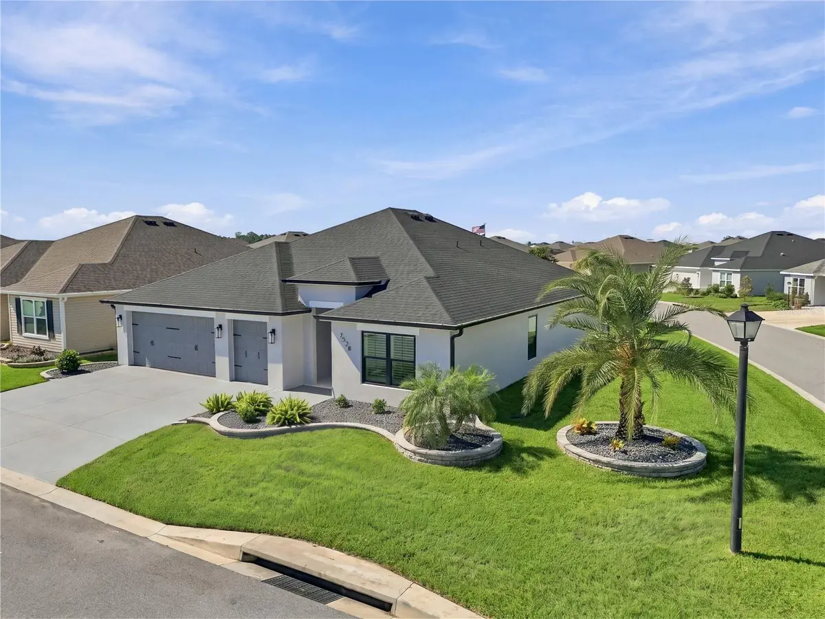 7528 DANIEL COLLINS CT, The Villages, FL 34762