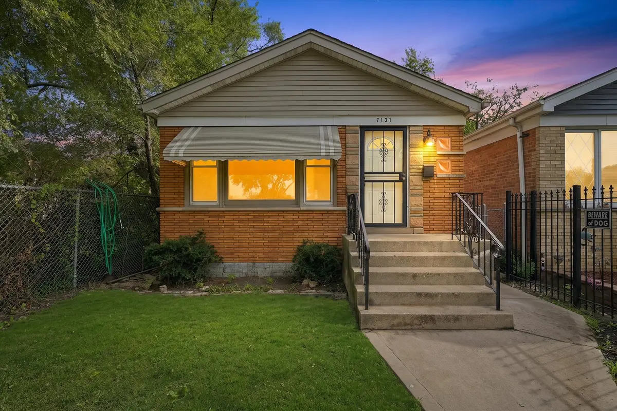 7131 S Hoyne AVE, Chicago, IL 60636