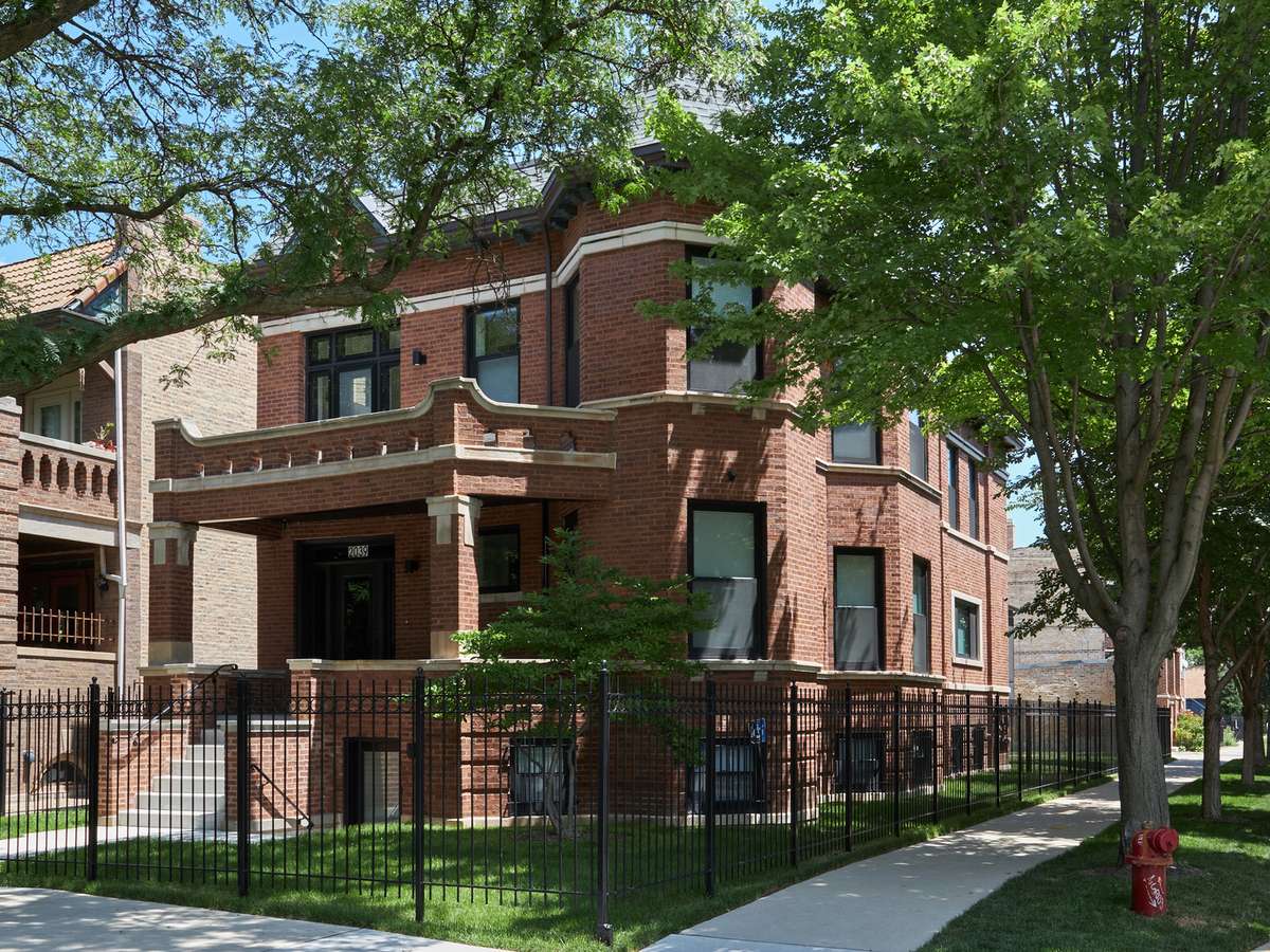 2039 N Humboldt BLVD, Chicago, IL 60647
