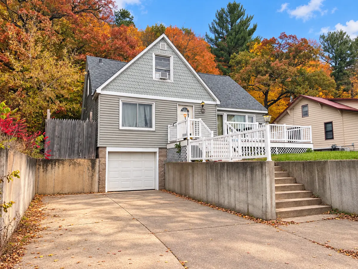 308 S Adams ST, Saint Croix Falls, WI 54024