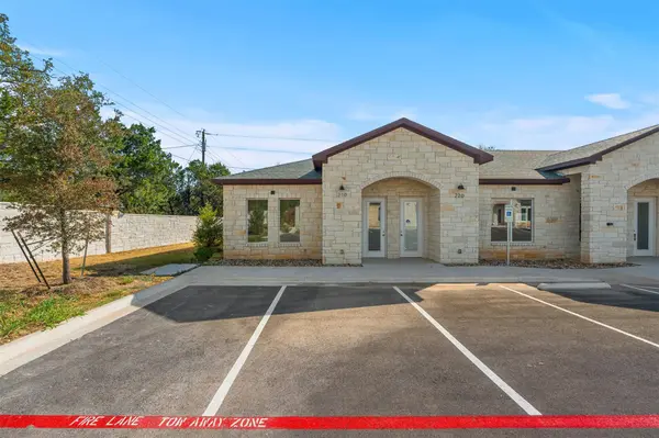 607 Crystal Falls PKWY #210, Leander, TX 78641
