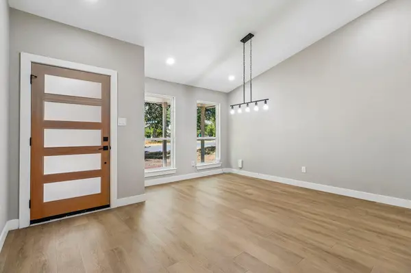 2605 Market Garden LN, Austin, TX 78745