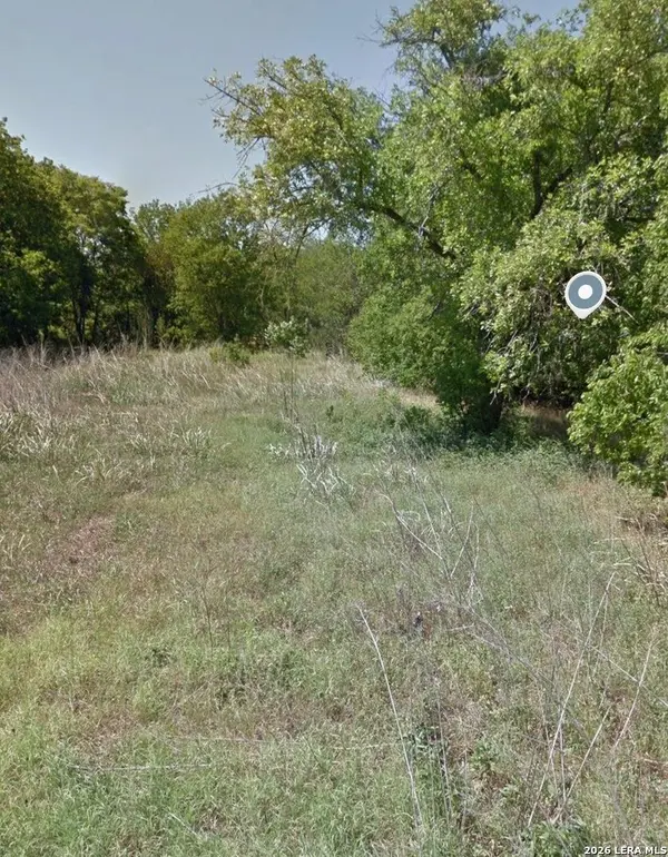 737 Newton Ave, Seguin, TX 78155