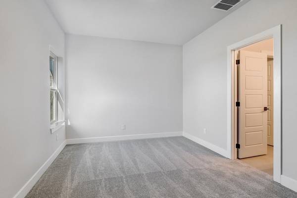 889 Prominence WAY, Leander, TX 78641