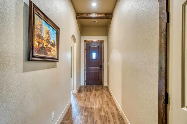 412 Jake DR, Jarrell, TX 76537