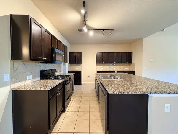 509 Kaluga TRL, Leander, TX 78641