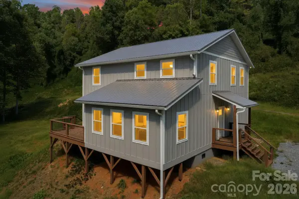 175 Trinity DR, Sylva, NC 28779