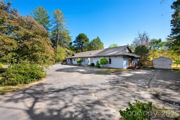 130 Center AVE, Black Mountain, NC 28711
