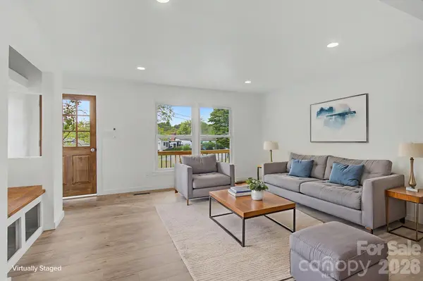 14 Kirby PL, Asheville, NC 28806
