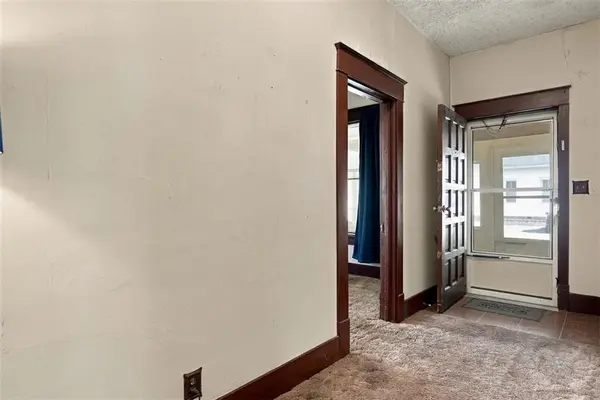 116 S Oak ST, Gardner, KS 66030