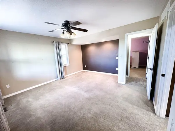 390 NW H HWY, Warrensburg, MO 64093