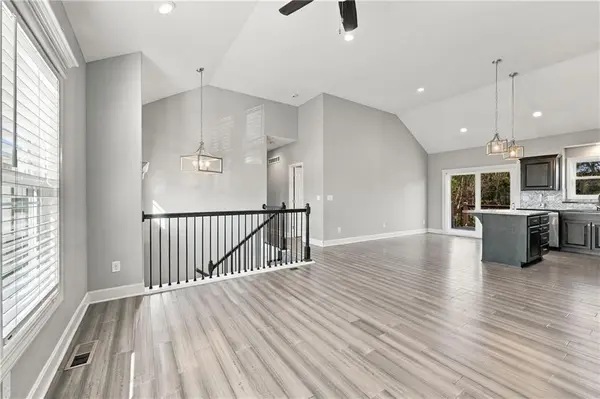 1003 NW 3rd ST, Oak Grove, MO 64075