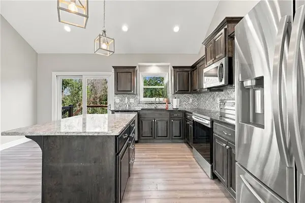 1003 NW 3rd ST, Oak Grove, MO 64075