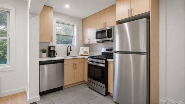 4135 Murdock AVE, Bronx, NY 10466