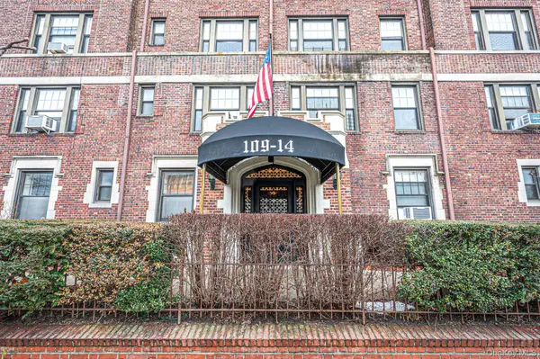 109-14 Ascan AVE #4B, Forest Hills, NY 11375