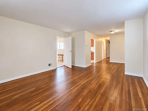 149-49 257th ST, Rosedale, NY 11422