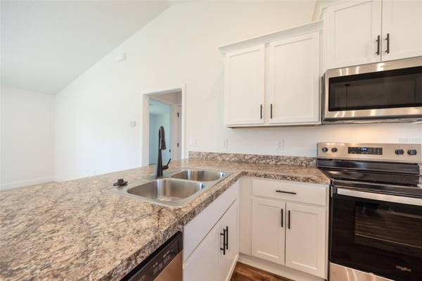 9 LAMAR LN, Palm Coast, FL 32137