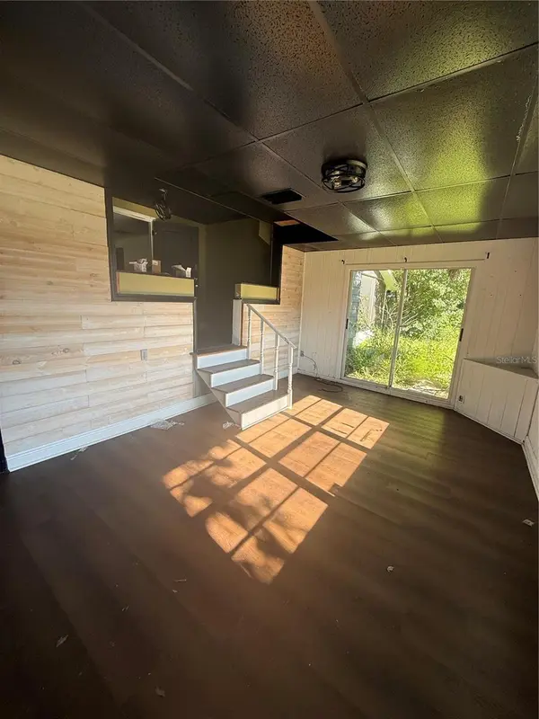 406 E YOUNG ST, Plant City, FL 33563