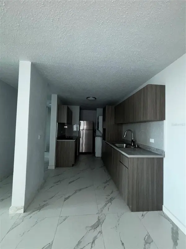 Cond. LAGUNA GARDENS III #4B, Carolina, PR 00979