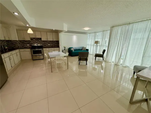 6410 ISLA VERDE #1 B, Carolina, PR 00979