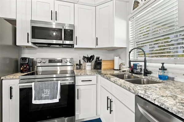 335 COUNTRY CLUB DR, Oldsmar, FL 34677
