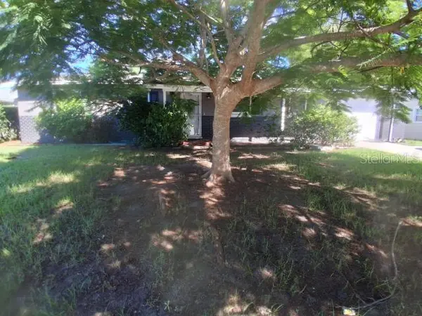 8825 113TH ST, Seminole, FL 33772