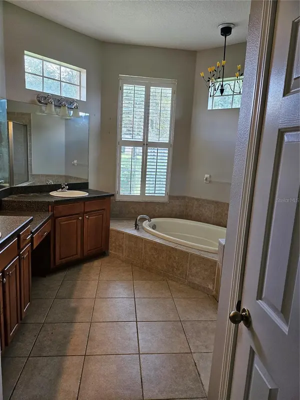 12263 CREEK EDGE DR, Riverview, FL 33579