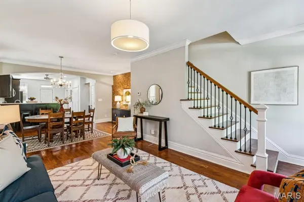 3906 Utah ST, St Louis, MO 63116