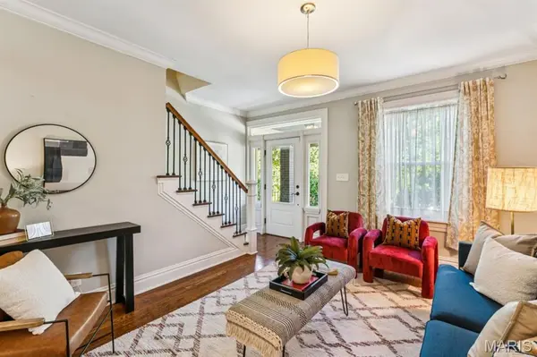 3906 Utah ST, St Louis, MO 63116