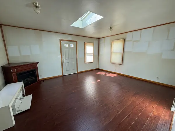 521 E Pleasant ST, Freeport, IL 61032