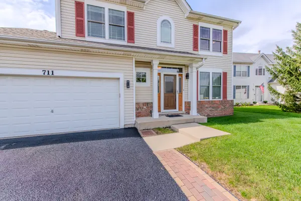 711 Silver Fox DR, Joliet, IL 60431