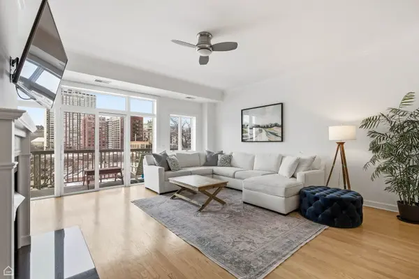 508 W Melrose ST #6C, Chicago, IL 60657