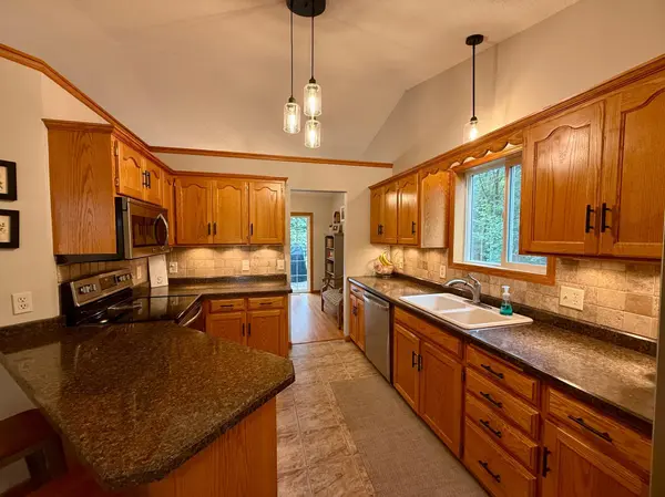 7791 158th AVE NE, Spicer, MN 56288