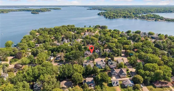 163 2nd ST, Excelsior, MN 55331