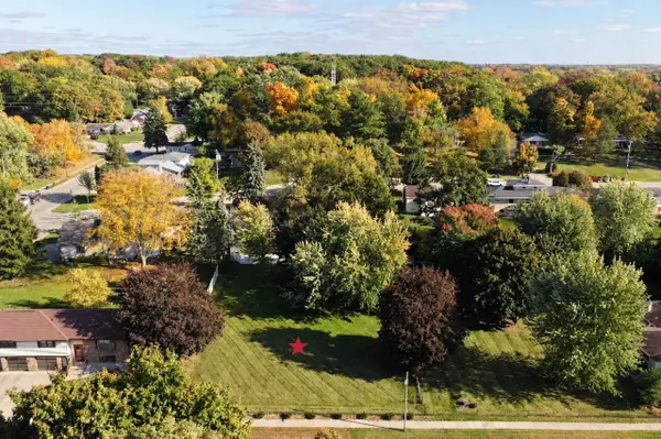 ST BERNARD DR #3, Green Bay, WI 54302-4035
