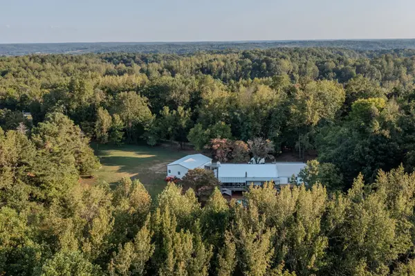 1380A Cheatham Dam Rd, Ashland City, TN 37015