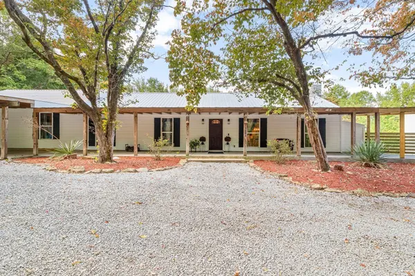 1380A Cheatham Dam Rd, Ashland City, TN 37015