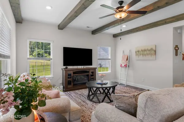 7204 Orchard Harvest Lane, Knoxville, TN 37924