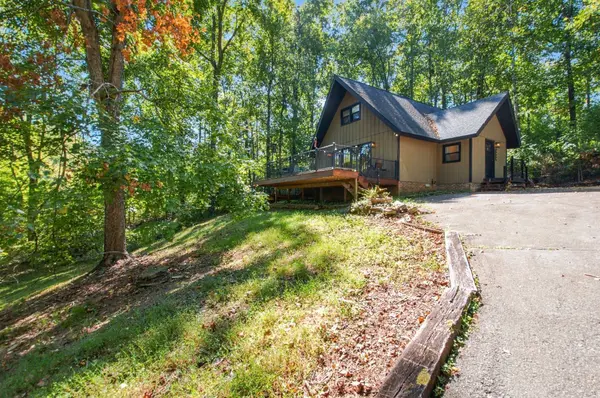 7710 Chester Rd, Fairview, TN 37062